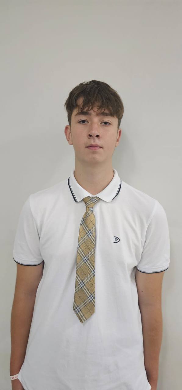 Лазуренко Максим Романович