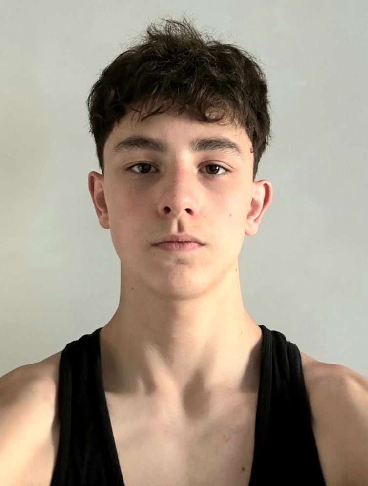 Хаустов Артем Сергеевич