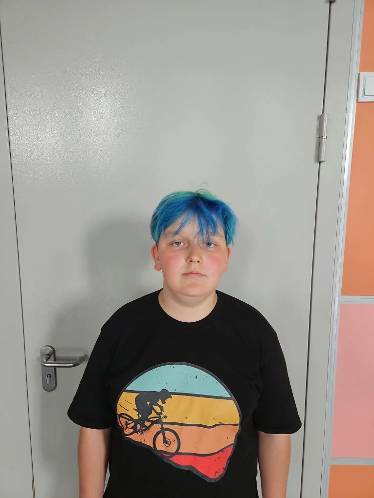 alt
